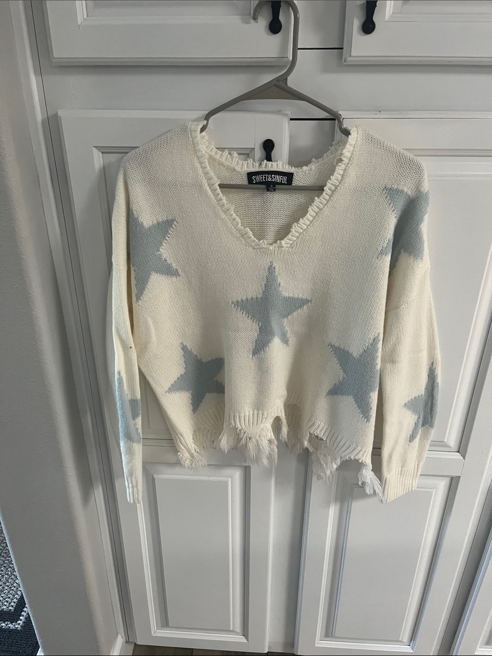 Cream V-Neck Star Knit Sweater with Light Blue Stars
